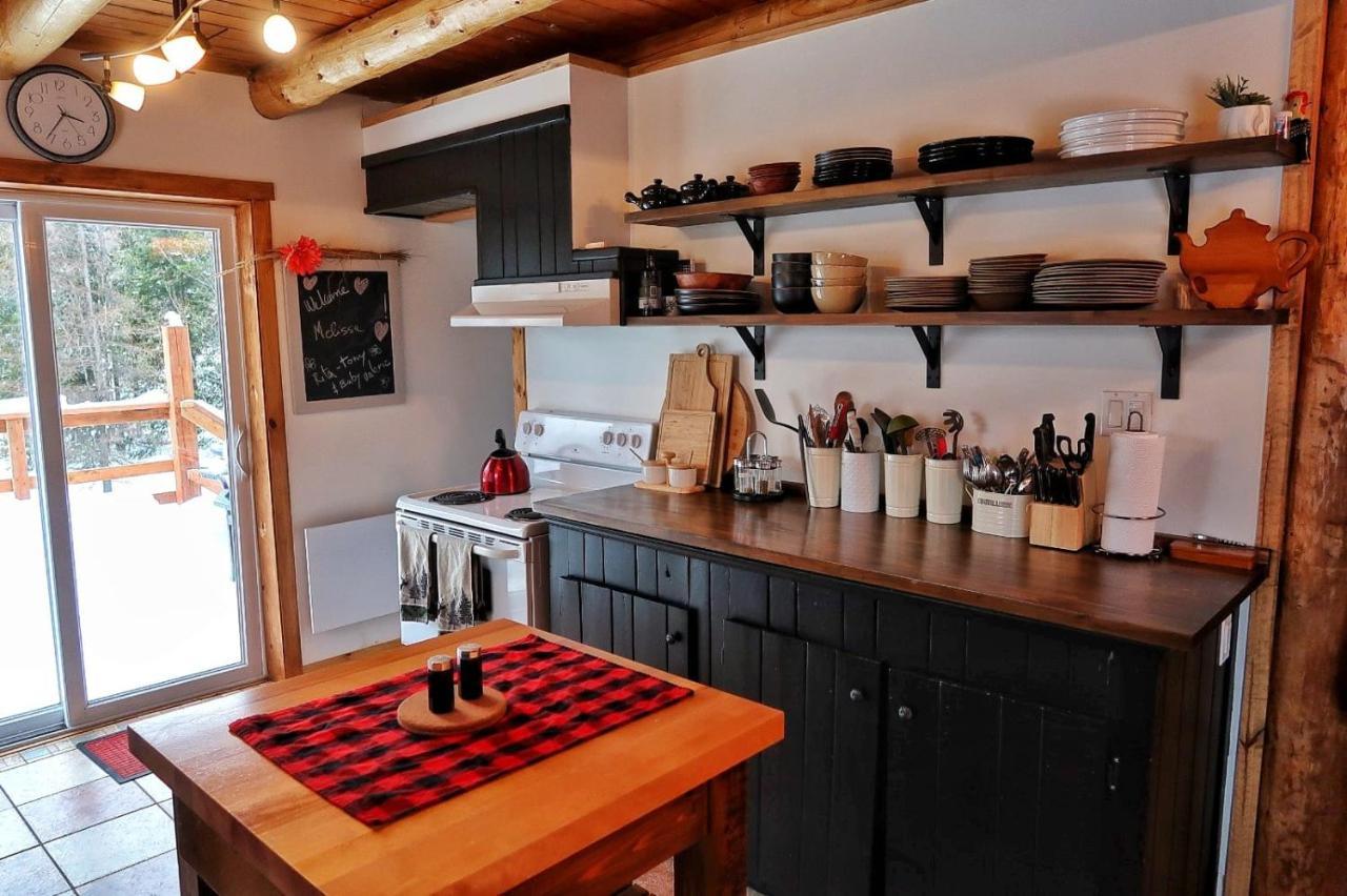 Cozy Log Cottage La Minerve Eksteriør billede